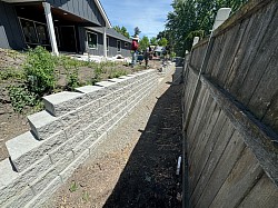 Retaining wall